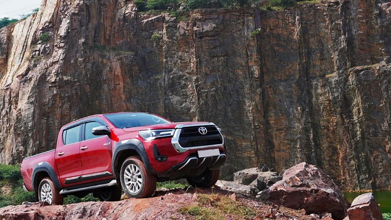 Top 10 Self-Drive Cars Every Traveler Must Know About